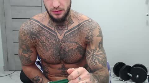 Snapshot of maxi_foxxx chatting on November 15, 6:55 am Maximus Fox online show from November 15, 6:55 am