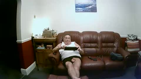 MAX online show from December 29, 11:39 pm