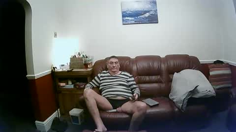 MAX online show from February 18, 2:05 am