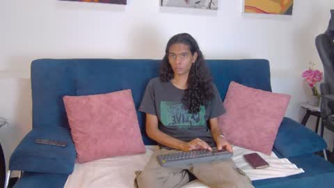 Snapshot of maxi_max0 chatting on June 20, 7:27 pm Maxi Max online show from June 20, 7:27 pm