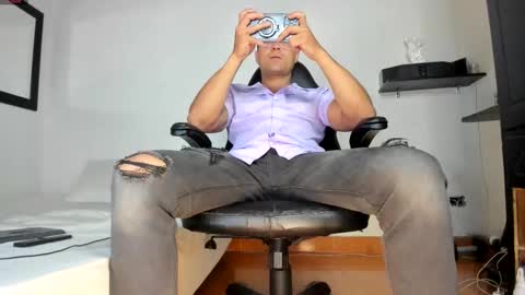 MAXI      online show from February 21, 8:15 am