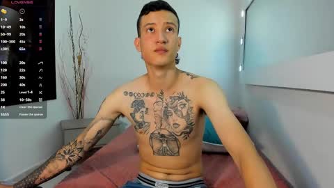 Maxi Model Independent  online show from March 11, 4:21 am