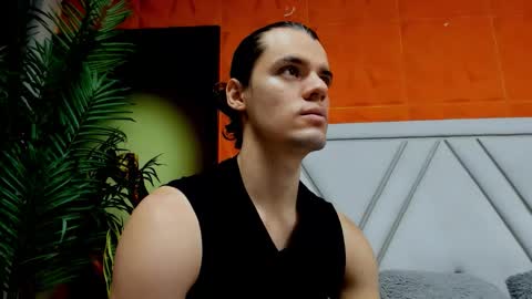 Snapshot of maxi_styles chatting on March 13, 11:50 am Alex online show from March 13, 11:50 am