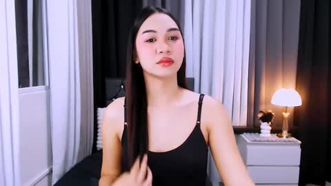 maxie greyson online show from November 18, 7:46 am