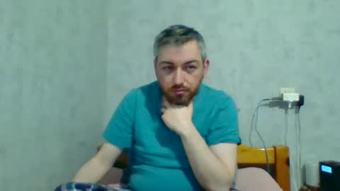 Snapshot of maximefrxx chatting on December 29, 3:54 am Maxime online show from December 29, 3:54 am