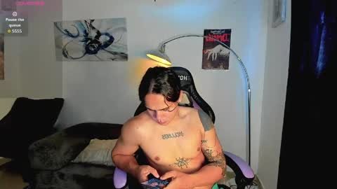 maximiliano_scoott_ online show from April 12, 8:14 pm
