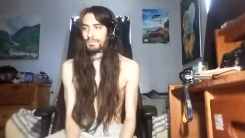 Snapshot of maximillianpayan95 chatting on June 18, 6:01 pm maximillianpayan95 online show from June 18, 6:01 pm