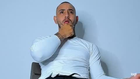 Maximo online show from February 15, 11:41 am