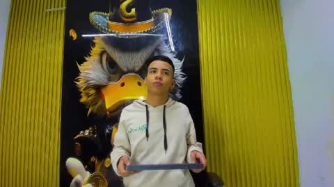 maximo_grayt_ online show from May 10, 12:10 pm