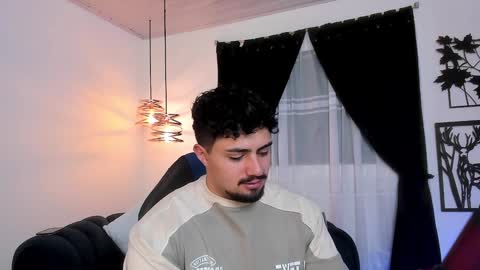 Snapshot of maximo_rodriguez chatting on January 26, 6:07 am Maximo online show from January 26, 6:07 am