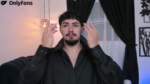 Snapshot of maximo_rodriguez chatting on February 22, 5:34 am Maximo online show from February 22, 5:34 am