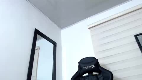 Snapshot of maximo_sebastian chatting on February 20, 2:07 am Maximo Sebastian online show from February 20, 2:07 am