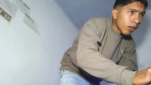 Maximo Aron Vega online show from March 18, 3:48 pm