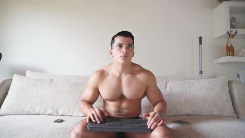 Sebastian online show from November 7, 5:35 pm