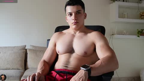 Snapshot of maximohoot chatting on May 3, 5:41 pm Sebastian online show from May 3, 5:41 pm
