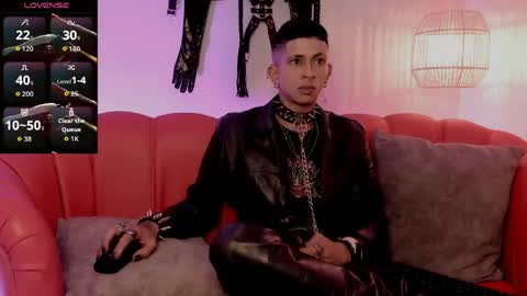 MAXIMO online show from April 7, 2:17 pm