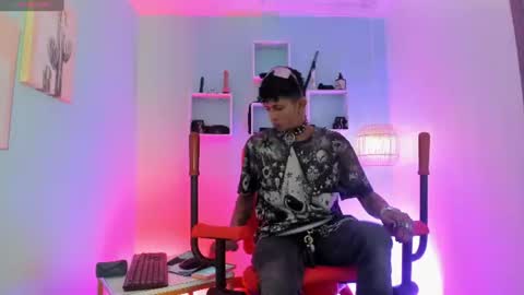 MAXIMO online show from July 19, 4:05 am