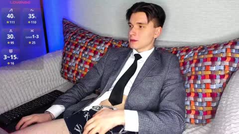 Snapshot of maximum_hot chatting on January 3, 3:44 pm Max online show from January 3, 3:44 pm