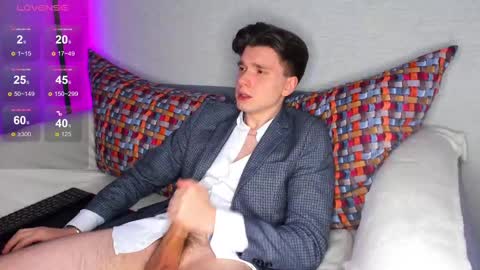 Snapshot of maximum_hot chatting on February 19, 12:03 am Max online show from February 19, 12:03 am