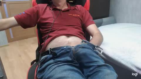 maximus3334 online show from September 22, 12:07 pm