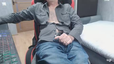 maximus3334 online show from November 28, 10:29 am