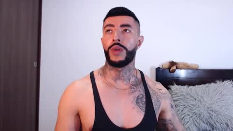 Independent Model online show from February 19, 11:14 pm