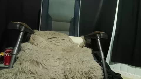 Snapshot of maximus_oreally chatting on January 30, 12:18 am Max online show from January 30, 12:18 am