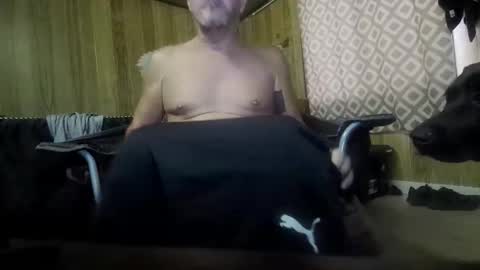 Snapshot of maximus_oreally chatting on February 13, 9:27 pm Max online show from February 13, 9:27 pm