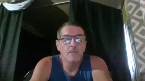 Snapshot of maximus_oreally chatting on March 4, 12:07 am Max online show from March 4, 12:07 am