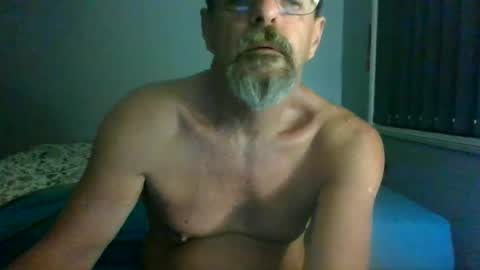 Max online show from June 11, 10:08 pm
