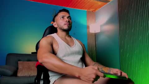 Maximus Clark online show from January 7, 2:47 am