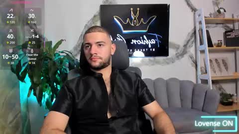 Snapshot of maximusclark1_ chatting on January 17, 5:45 am Maximus online show from January 17, 5:45 am