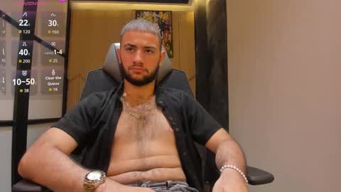 Snapshot of maximusclark1_ chatting on February 9, 12:31 pm Maximus online show from February 9, 12:31 pm