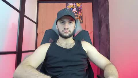 Snapshot of maximusclark1_ chatting on February 10, 12:09 pm Maximus online show from February 10, 12:09 pm