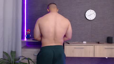 maximus online show from December 4, 1:04 am