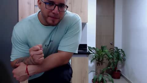 maximus online show from February 4, 3:12 am