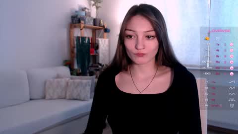 Maxine online show from February 18, 12:01 pm