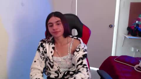 Snapshot of maxinesex_ chatting on November 20, 2:50 pm maxinesex_ online show from November 20, 2:50 pm