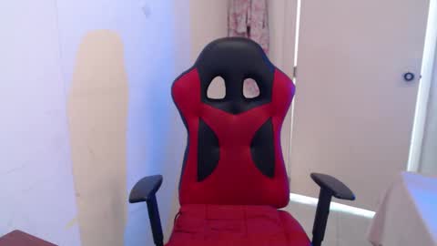 maxinesex_ online show from March 26, 1:49 pm