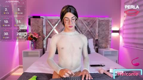 Snapshot of maxirogers chatting on January 21, 8:21 pm Maxi Rogers online show from January 21, 8:21 pm