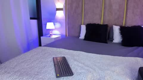 Maxi Rogers online show from February 19, 11:28 am