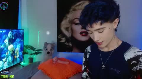 Snapshot of maxiy_001 chatting on November 7, 6:46 am Max online show from November 7, 6:46 am