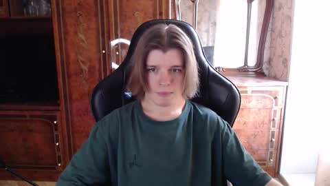 Max online show from October 9, 10:57 am