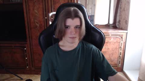 Max online show from October 11, 12:36 pm