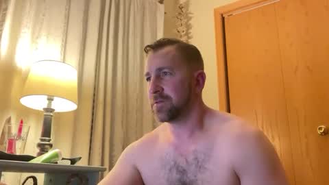 Snapshot of maxpowers264 chatting on March 9, 5:00 am maxpowers264 online show from March 9, 5:00 am