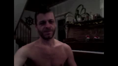 Snapshot of maxthewolf chatting on December 9, 1:51 am MaxTheWolf online show from December 9, 1:51 am