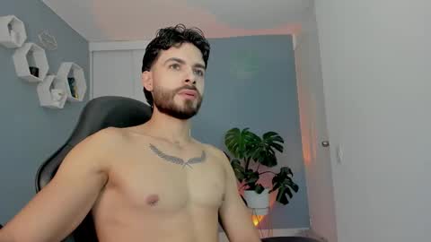 Maxi online show from February 18, 2:40 am