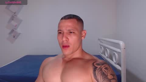 Max online show from February 23, 3:37 am