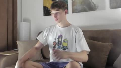 Snapshot of maxwellchik chatting on September 16, 4:52 pm maxwellchik online show from September 16, 4:52 pm