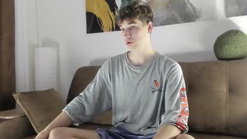 Snapshot of maxwellchik chatting on September 26, 4:55 pm maxwellchik online show from September 26, 4:55 pm